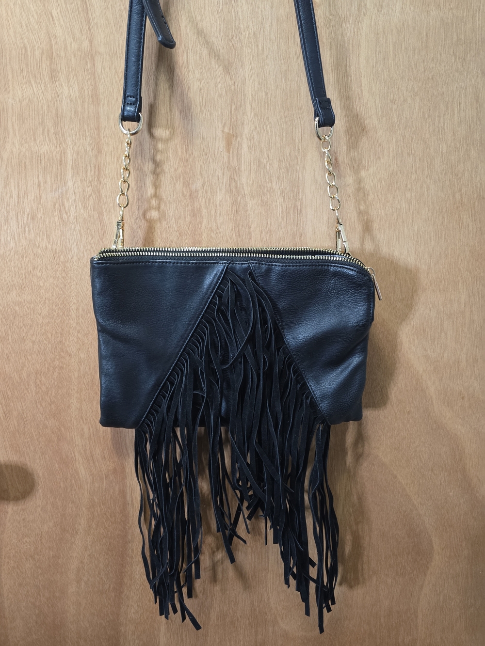 MOSHION Womens Sling Shoulder Crossbody Bag Boho Fringes Leather Black Used